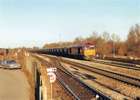 60047 60047 Passing Oxford With A Didcot Bound Mgr Service Flickr