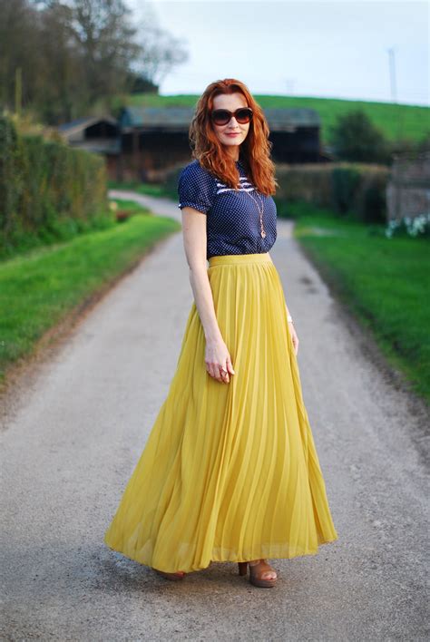 How To Wear A Maxi Skirt Style Wile