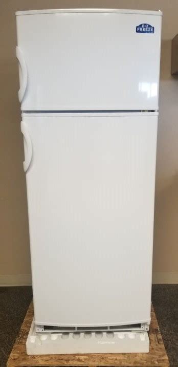 Nick And Dent 10 Cubic Foot Propane Refrigerator