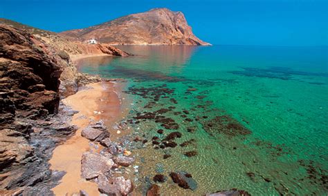 The waters of anafi are crystalline and the beaches clean to a fault. Rent a Rib boat in Anafi - Sea Tours Greece