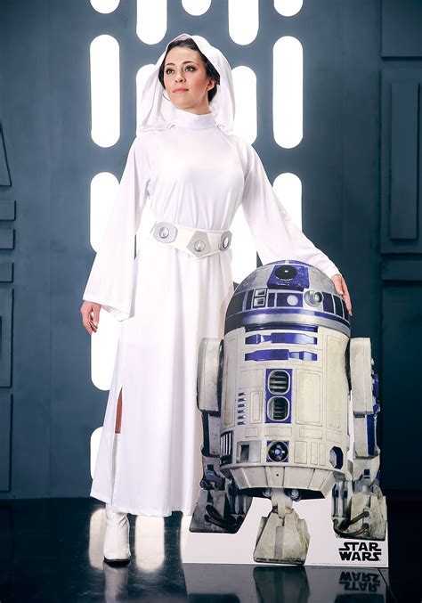 Princess leia is a leader and founding member of the rebel alliance in its struggle against the galactic empire. Deluxe Princess Leia Costume for Women