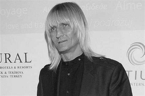 With kamil nozynski, jan frycz, robert wieckiewicz, janusz chabior. Piotr Krajewski nie żyje. Projektant gwiazd zmarł na ...