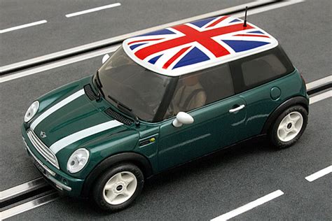 Carrera Showroom: Ninco Mini Cooper Union Jack - Flag Series