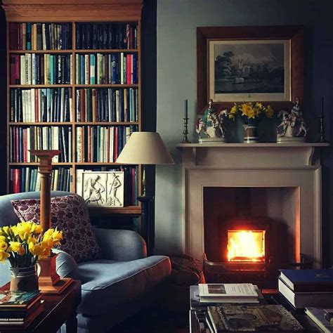 28 Extremely Cozy Fireplace Reading Nooks For Curling Up In Elegant