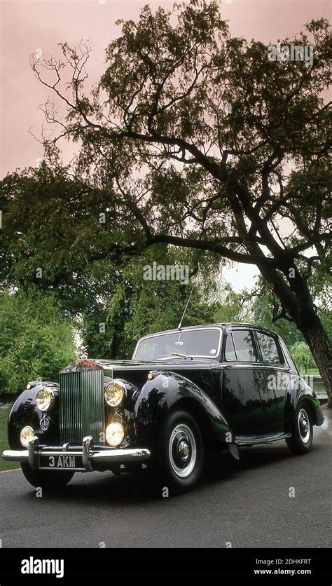 1951 Rolls Royce Silver Dawn Stock Photo Alamy