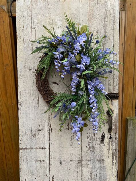 30 Fascinating Spring Wreath Design Ideas For Front Door Magzhouse