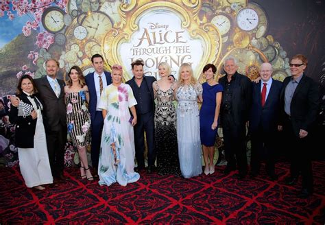Alice Through The Looking Glass Premiere Mirror Online