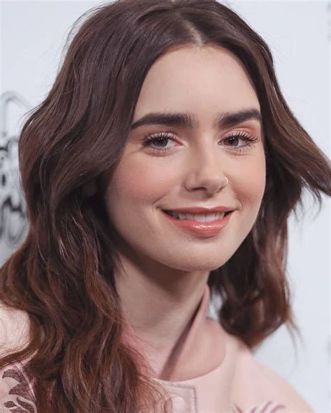 This Beauty 😍 Lilycollins Lily Collins Hair Lily Collins Lilly