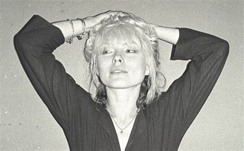 Backstage With Debbie Harry Photos Emerge Of Blondie 40 Years On From