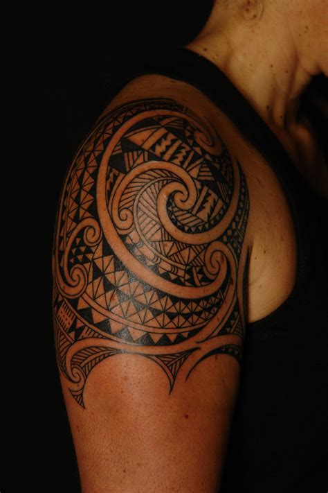 Maori Niuean Shoulder Tattoo On Tammy Koru Tattoo Flickr Koru