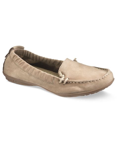 Hush puppies womens flats are great candidates for all day wear, with flats, sneakers and loafers being the standout favourites. My shoes! :) Hush Puppies Women's Shoes, Ceil Moc Flats - Hush Puppies - Shoes - Macy's | Hush ...
