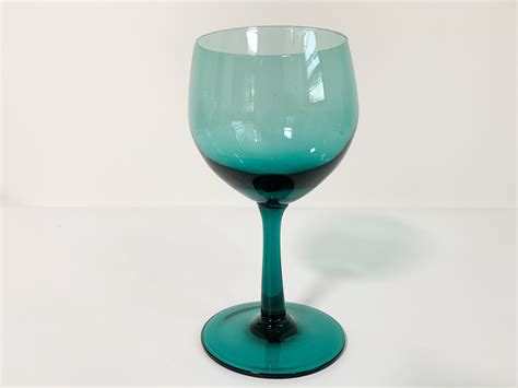 vintage aqua green wine glasses set of 4 teal green hand blown wine glasses retro set of