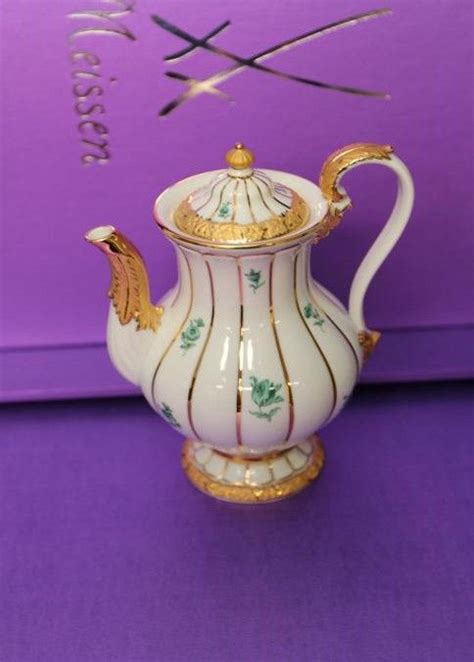 Absolute Auctions And Realty Tea Pots Tea Set Tea