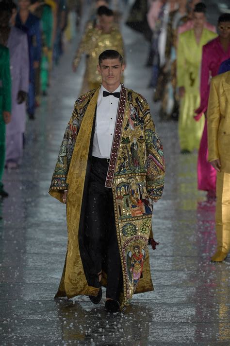 Bienvenue dans les coulisses du plus grand défilé Dolce Gabbana Alta