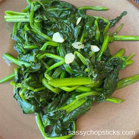 Stir Fry Taiwanese Spinach With Garlic Sassy Chopsticks
