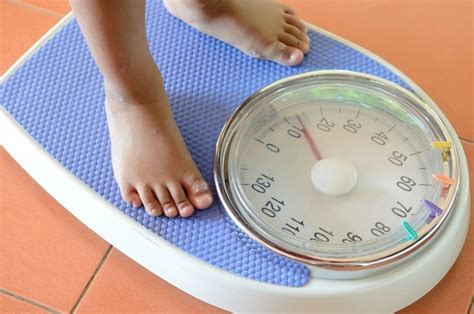 Figure out how many calories you need to eat each day in order to lose weight. Many Mother's Major Worry: Why Is My Child Losing Weight? | theAsianparent