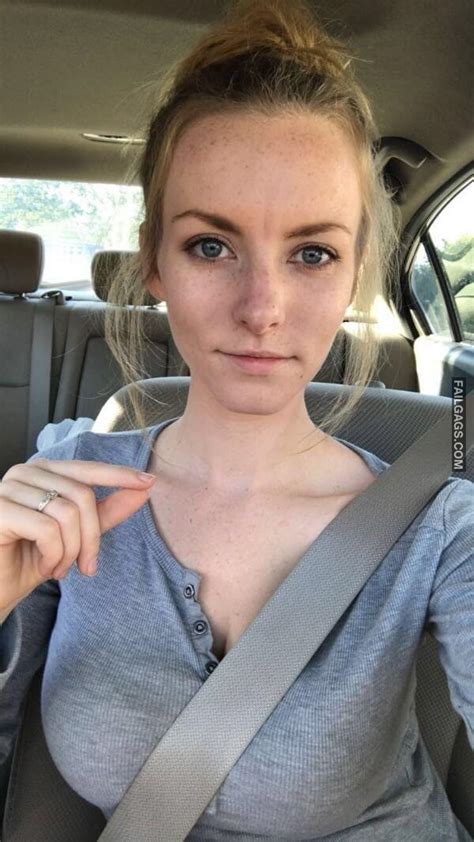Cute Teen Girls In Seat Belt Strap Boob Showing Big Boobs Photos 13440
