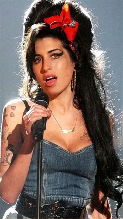 pin by ciara on idea pins by you in 2022 amy winehouse amy winehouse documentary winehouse