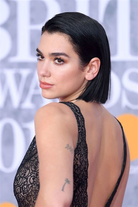Jan 07, 2019 · the american model continues to redefine the way a woman's body is looked at and is a body image activist leading positive body movements, indeed making a difference. Vogue's pick of the 25 best bob hairstyles of all time ...