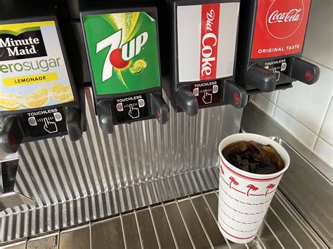 In N Out Has Touchfree Fountain Soda Machines Bonus 7up With Coke