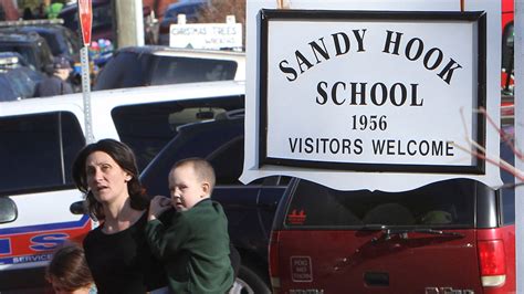 Sandy Hook Parents React To Uvalde School Shooting The New York Times