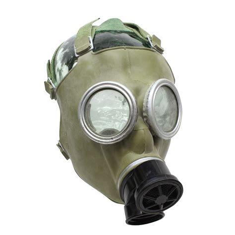 Military Surplus Polish Mc 1 Gas Mask With Bag Check Out Our