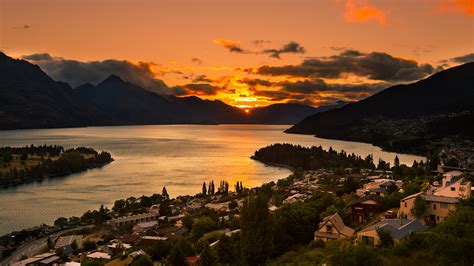 Queenstown is one of new zealand's most exciting destinations. Top 10 Queenstown summer activities | New Zealand Sotheby ...