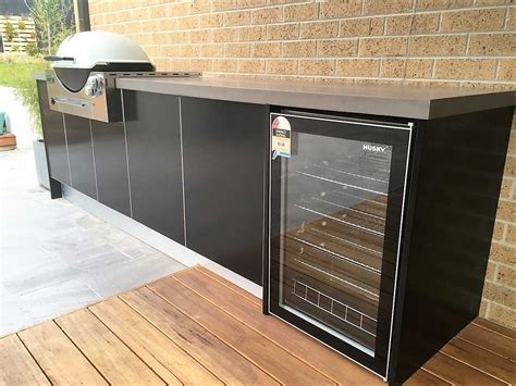 Matte-Black-Weber-Q3600-Outdoor-Kitchen in 2021 | Outdoor bbq kitchen, Outdoor kitchen, Outdoor ...