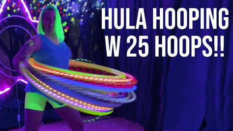 Livestreamer Hula Hoops With 25 Hoops At Once Youtube
