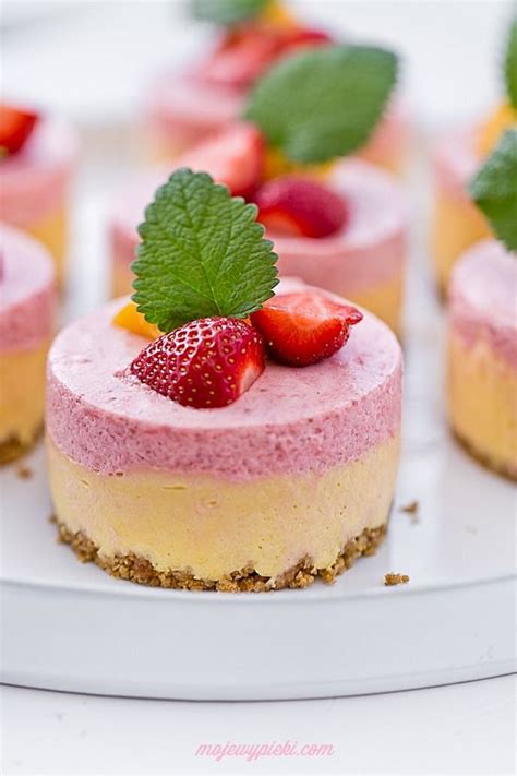 Moje Wypieki Strawberry Summer Letni Deser Z Truskawek I Mango Dessert Cake Recipes Food