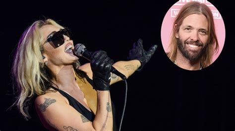 Miley Cyrus Breaks Down Crying Over Taylor Hawkins Death In Emotional