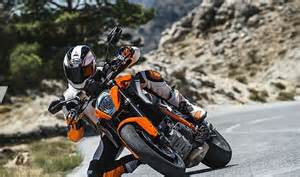The ktm 1290 super duke r is an epitome of hooliganism on two wheels, with its super aggressive nature in almost every aspect making it a sharp ended scalpel on two wheels. KTM 1290 Super Duke R to Make India Debut by Year-End ...
