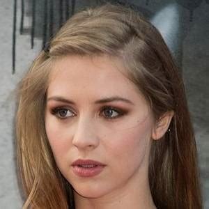 Hermione Corfield Bio Age Wiki Facts And Family In Fp Com