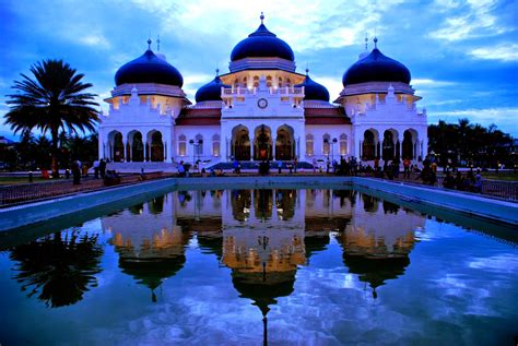 Pendidikan Dan Kebudayaan Objek Wisata Religi Islami Di Indonesia Yang