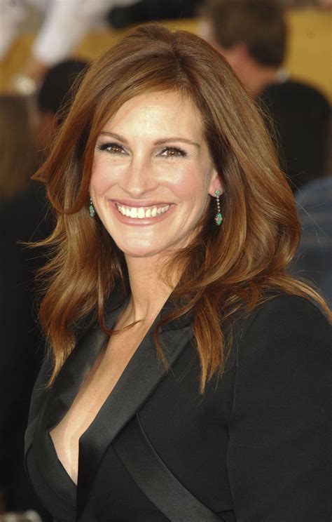 Julia fiona roberts never dreamed she would become the most popular actress in america. Julia Roberts | Known people - famous people news and ...