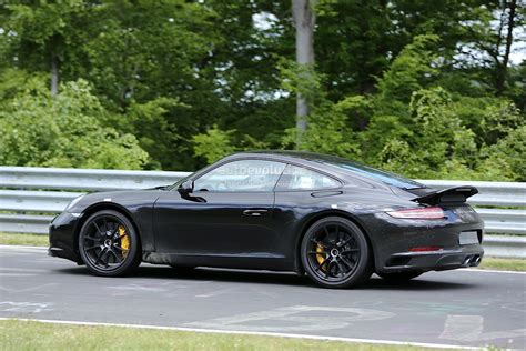 New Porsche 911 Facelift Spied On The Nurburgring And In Prague Photo