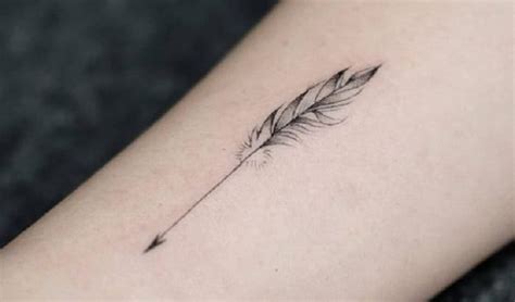 Minimalist Feather Tattoo With Added Elements Tatuantes