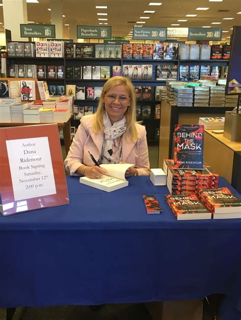 Barnes And Noble Book Signing Event In Louisville Kentucky Book