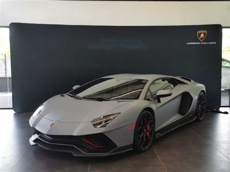 Lamborghini Opens New Malaysian Dealership Unveils Aventador Ultimae