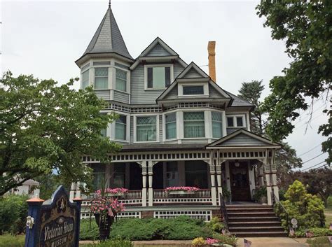 Holmes County Historical Society Victorian House And Millersburg