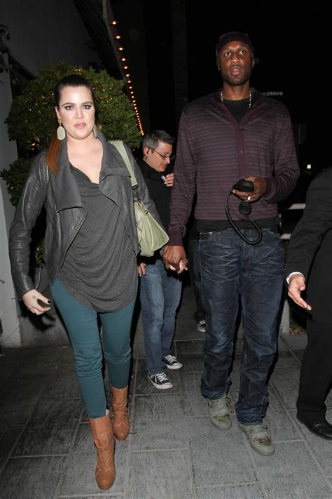 Khloe Kardashian Is Still Legally An Odom And Her Divorce From Lamar Odom May Get Dismissed