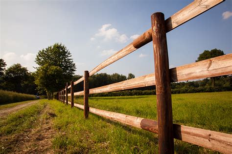 4 Best Fence Materials To Use On Your Ranch Montana Fence