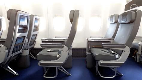 Lufthansa Reveals New Premium Economy Seat Executive Traveller