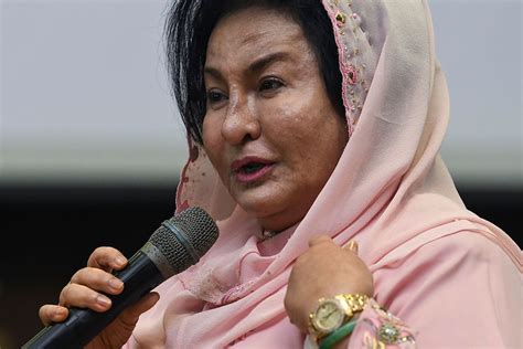 Check out a collection of rosmah mansor questioned by malaysian anticorruption commission photos and editorial stock pictures. "Saya buat suami saya bahagia" - Rosmah Mansor Nasihat ...
