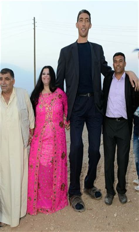 Worlds Tallest Man Finds Love With Shorter Woman Global Times