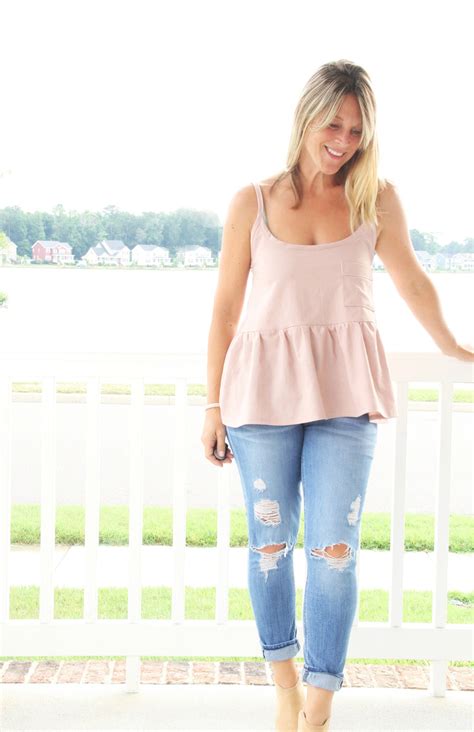 It is for a beautiful and super easy top for women designed to fall above the hips. FREE SEWING PATTERNS: 20 Easy Summer Patterns for Women ...