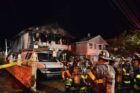 3 Fdny Members Injured In Staten Island House Fire