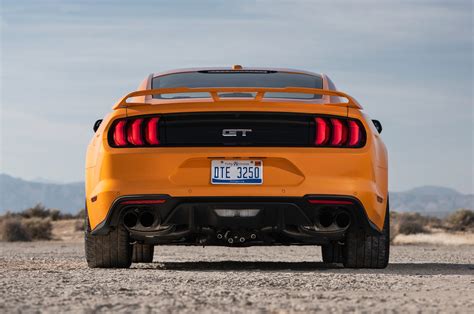 2018 Ford Mustang Gt Rear Motor Trend En Español