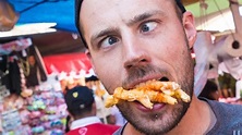 EATING PICKLED CHICKEN FEET | PATITAS DE POLLO IN MEXICO - YouTube