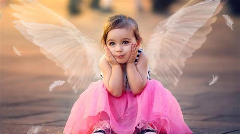 Beautiful Little Girl With Wings Hd Cute Wallpapers Hd Wallpapers